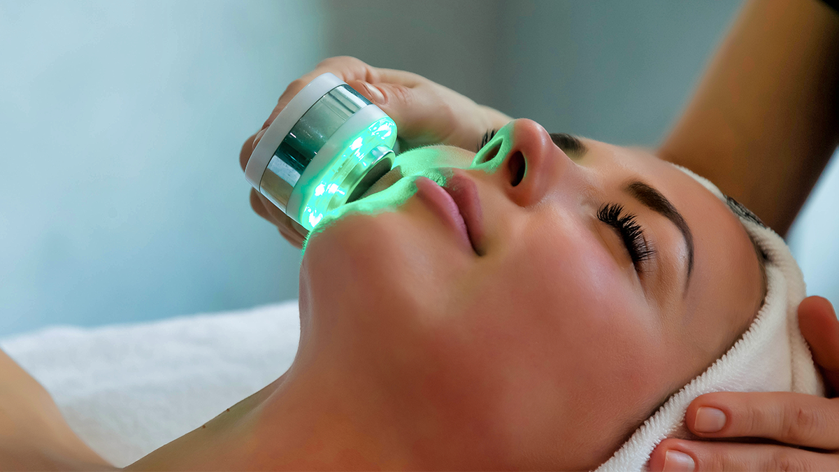 Green Light Therapy: Beauty, Health, and Well-Being Benefits