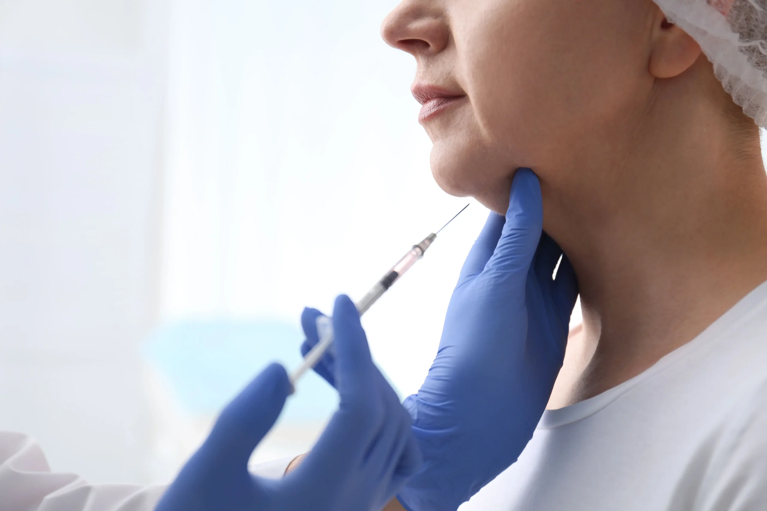 fat-dissolving double chin injection
